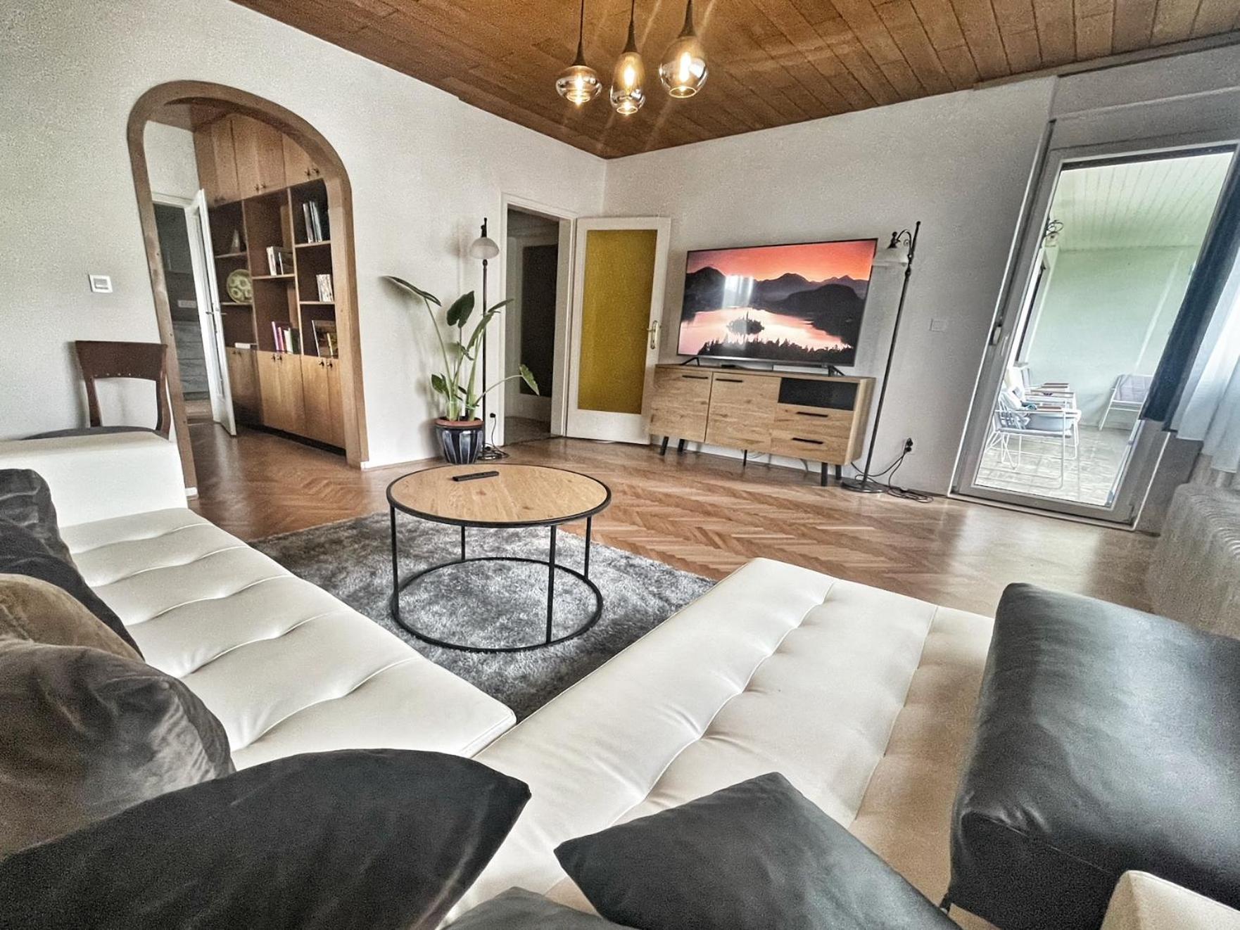 Papas Apartment Lesce  Exterior foto