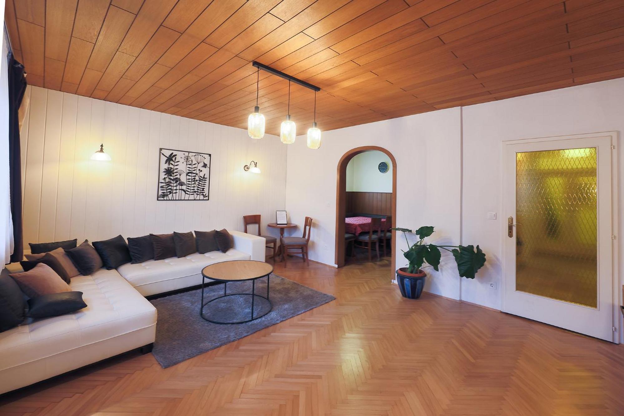 Papas Apartment Lesce  Exterior foto